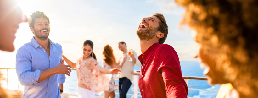 ambiance à bord d'un navire de croisière